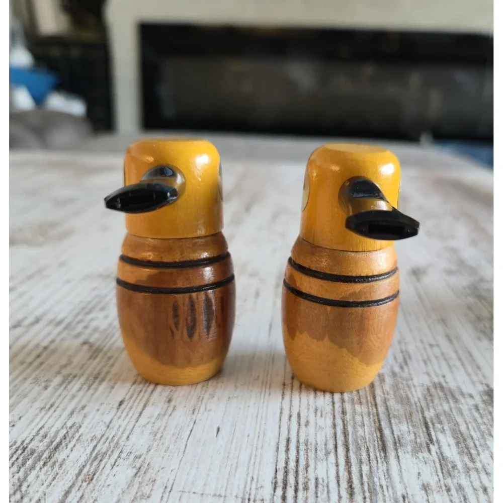 Vintage Novelty Wooden Smoking Pipe Salt Pepper Shakers Set Mid Century Retro